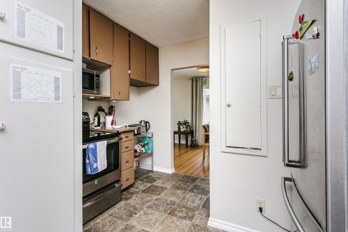 8628 64 Avenue, Edmonton, AB 