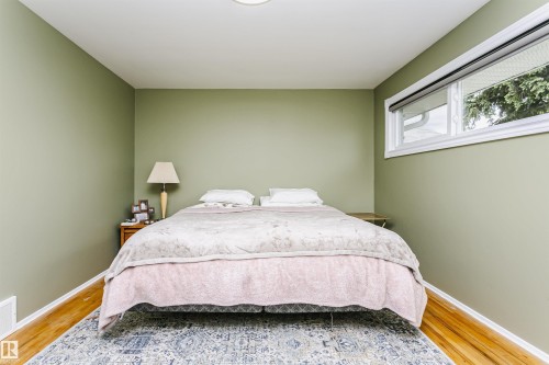 8628 64 Avenue, Edmonton, AB 