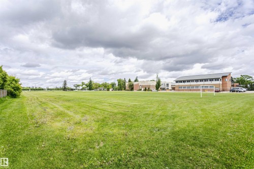 8628 64 Avenue, Edmonton, AB 
