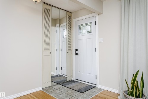 8628 64 Avenue, Edmonton, AB 