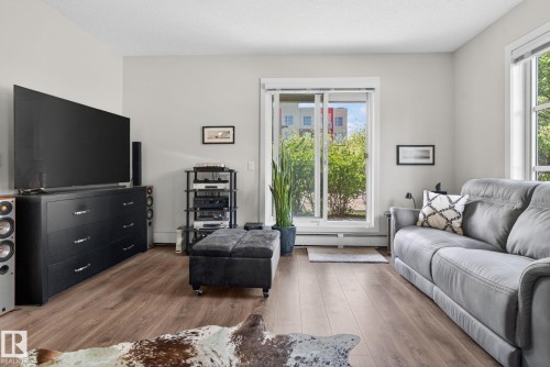 104 2588 Anderson Way, Edmonton, AB - Indoor Photo Showing Living Room
