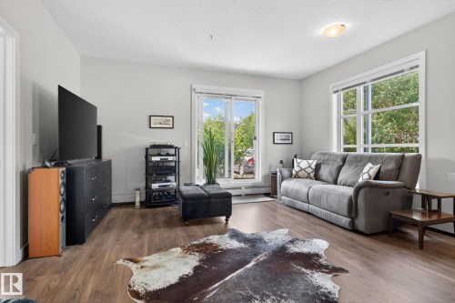 104 2588 Anderson Way, Edmonton, AB - Indoor Photo Showing Living Room