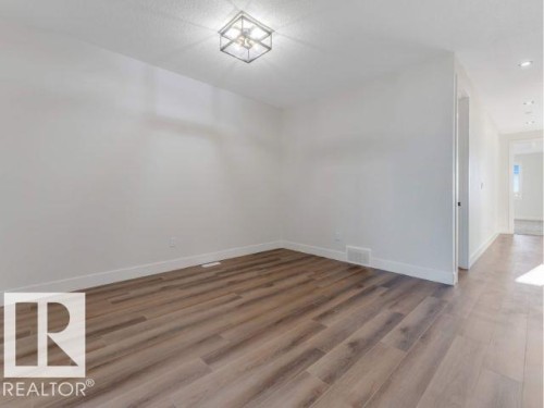 7156 177 Avenue, Edmonton, AB 