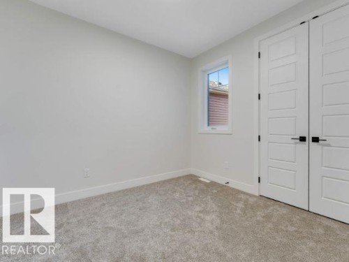 7156 177 Avenue, Edmonton, AB 