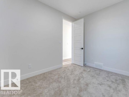 7156 177 Avenue, Edmonton, AB 