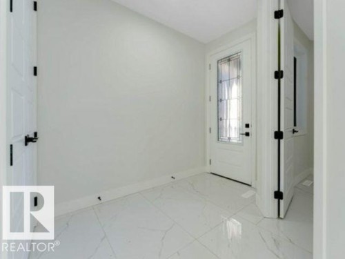 7156 177 Avenue, Edmonton, AB 