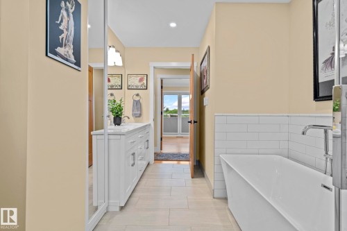 6523 Hardisty Drive, Edmonton, AB 