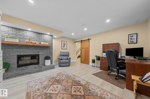 6523 Hardisty Drive, Edmonton, AB 