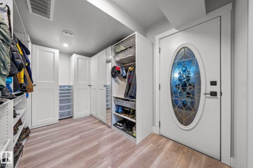 6523 Hardisty Drive, Edmonton, AB 