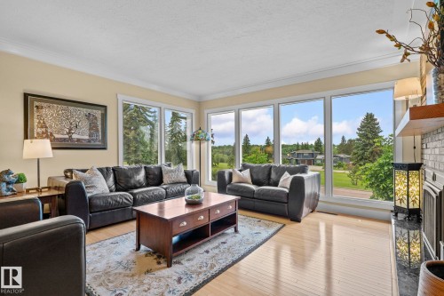 6523 Hardisty Drive, Edmonton, AB 