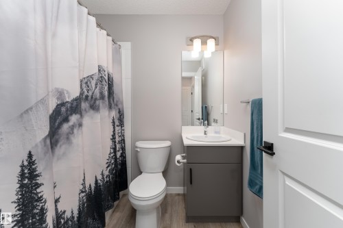 213 Marquis Boulevard, Edmonton, AB 