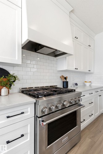 2243 Donaghey Way, Edmonton, AB - Indoor Photo Showing Kitchen With Upgraded Kitchen