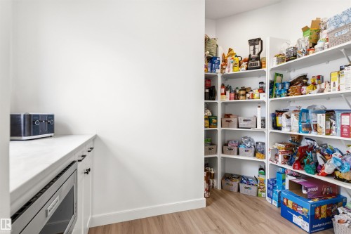 2243 Donaghey Way, Edmonton, AB - Indoor