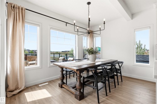 2243 Donaghey Way, Edmonton, AB - Indoor Photo Showing Dining Room