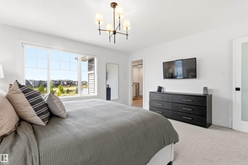 2243 Donaghey Way, Edmonton, AB - Indoor Photo Showing Bedroom