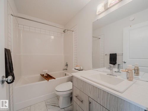 2957 Coughlan Green Green, Edmonton, AB 