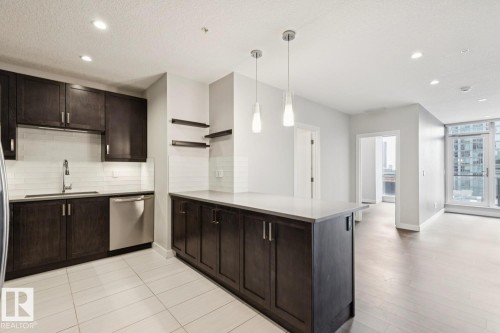 809 10238 103 Street, Edmonton, AB 