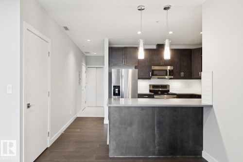 809 10238 103 Street, Edmonton, AB 