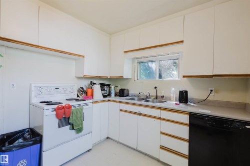7230 112 Street, Edmonton, AB 