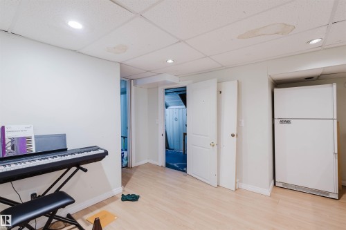 7230 112 Street, Edmonton, AB 
