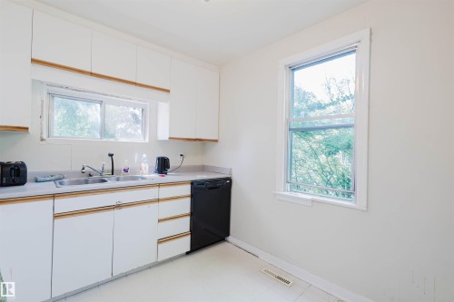 7230 112 Street, Edmonton, AB 