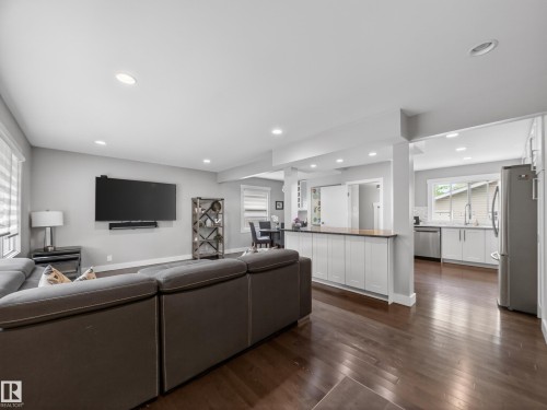 15803 83 Avenue, Edmonton, AB 