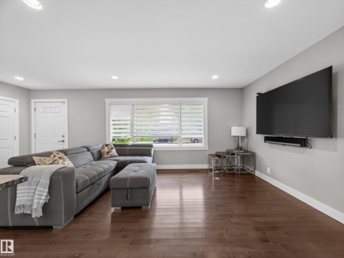 15803 83 Avenue, Edmonton, AB 