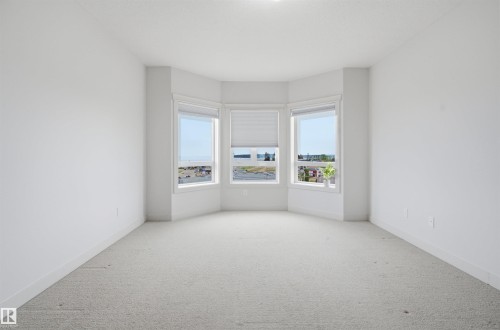#407 802 12 St, Cold Lake, AB - Indoor Photo Showing Other Room