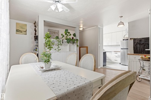 8719 164A Street, Edmonton, AB 