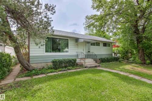 8719 164A Street, Edmonton, AB 