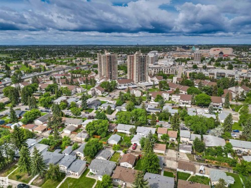 8719 164A Street, Edmonton, AB 