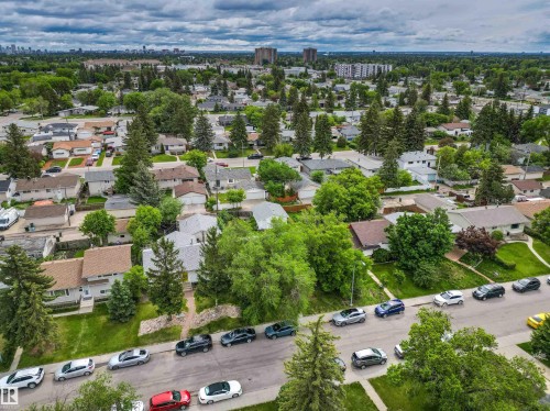 8719 164A Street, Edmonton, AB 