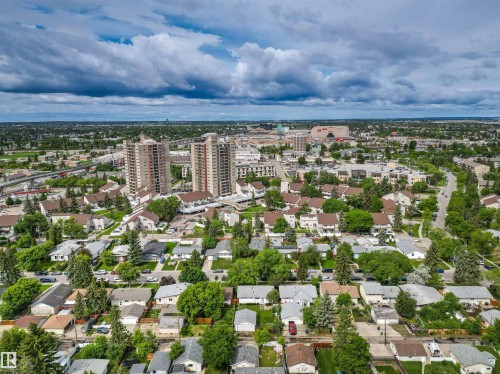 8719 164A Street, Edmonton, AB 