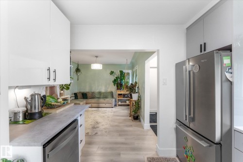 12921 123A Street, Edmonton, AB 