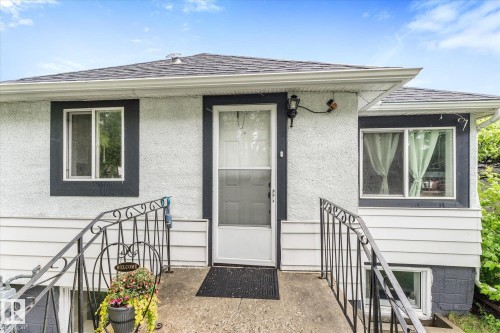 12921 123A Street, Edmonton, AB 