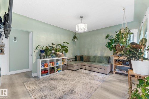 12921 123A Street, Edmonton, AB 