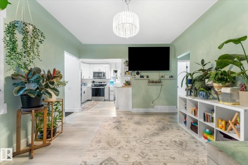 12921 123A Street, Edmonton, AB 