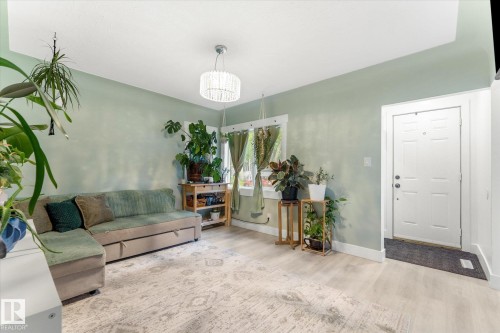 12921 123A Street, Edmonton, AB 