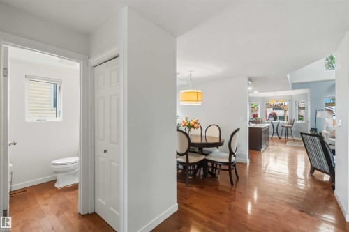 9730 95 Street, Edmonton, AB 
