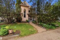 9730 95 Street  Edmonton, AB T6C 3X7