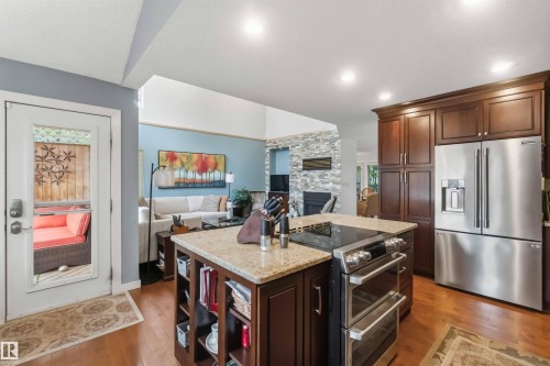 9730 95 Street, Edmonton, AB 