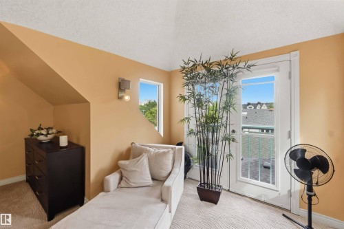 9730 95 Street, Edmonton, AB 