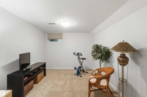 9730 95 Street, Edmonton, AB 