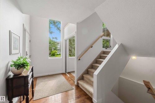 9730 95 Street, Edmonton, AB 
