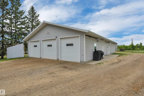 22363 Wye Road, Rural Strathcona County, AB 