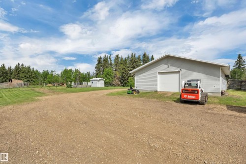 22363 Wye Road, Rural Strathcona County, AB 