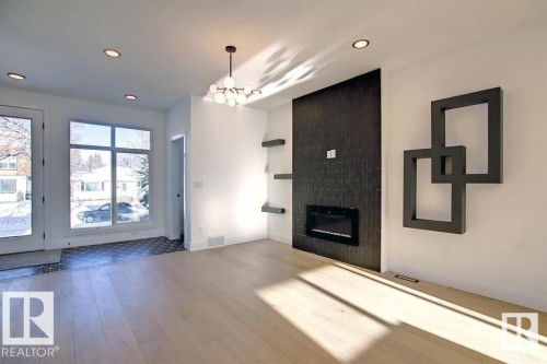 13909 107A Avenue, Edmonton, AB 