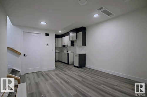 13909 107A Avenue, Edmonton, AB 