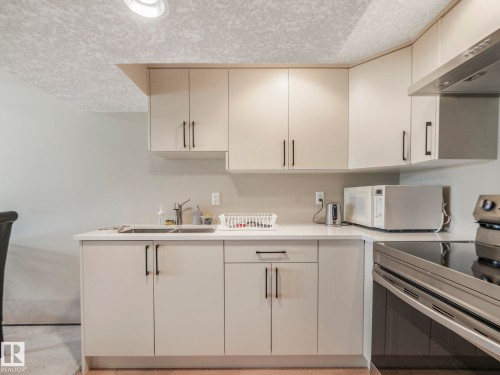 6303 4 Avenue Sw, Edmonton, AB 