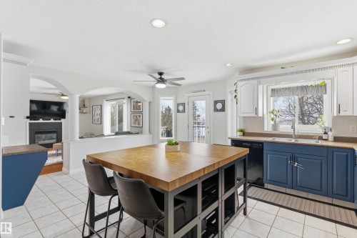 4847 152 Avenue, Edmonton, AB - Indoor